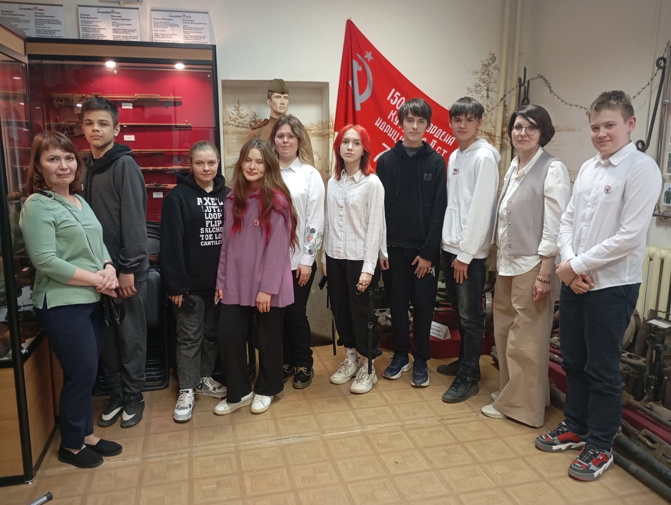 Подростки Клуба «Республика «ШкИД» посетили Вологодский поисковый отряд