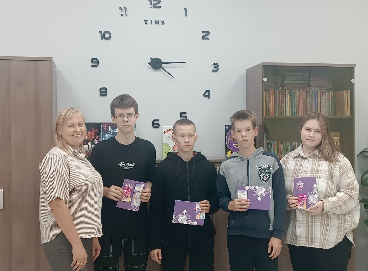 Разговоры о важном: ВИЧ под микроскопом