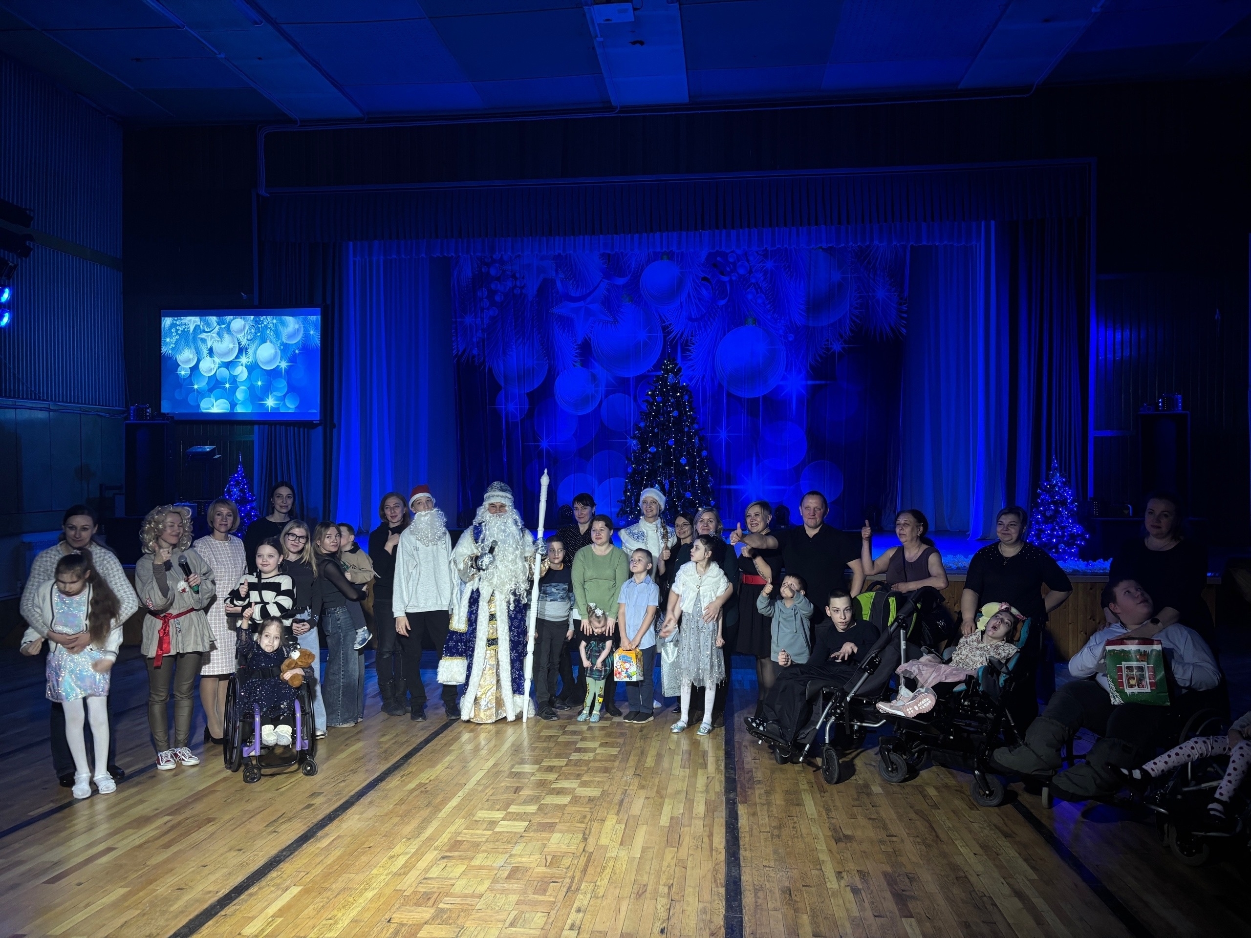 Новогоднее чудо для особенных детей 