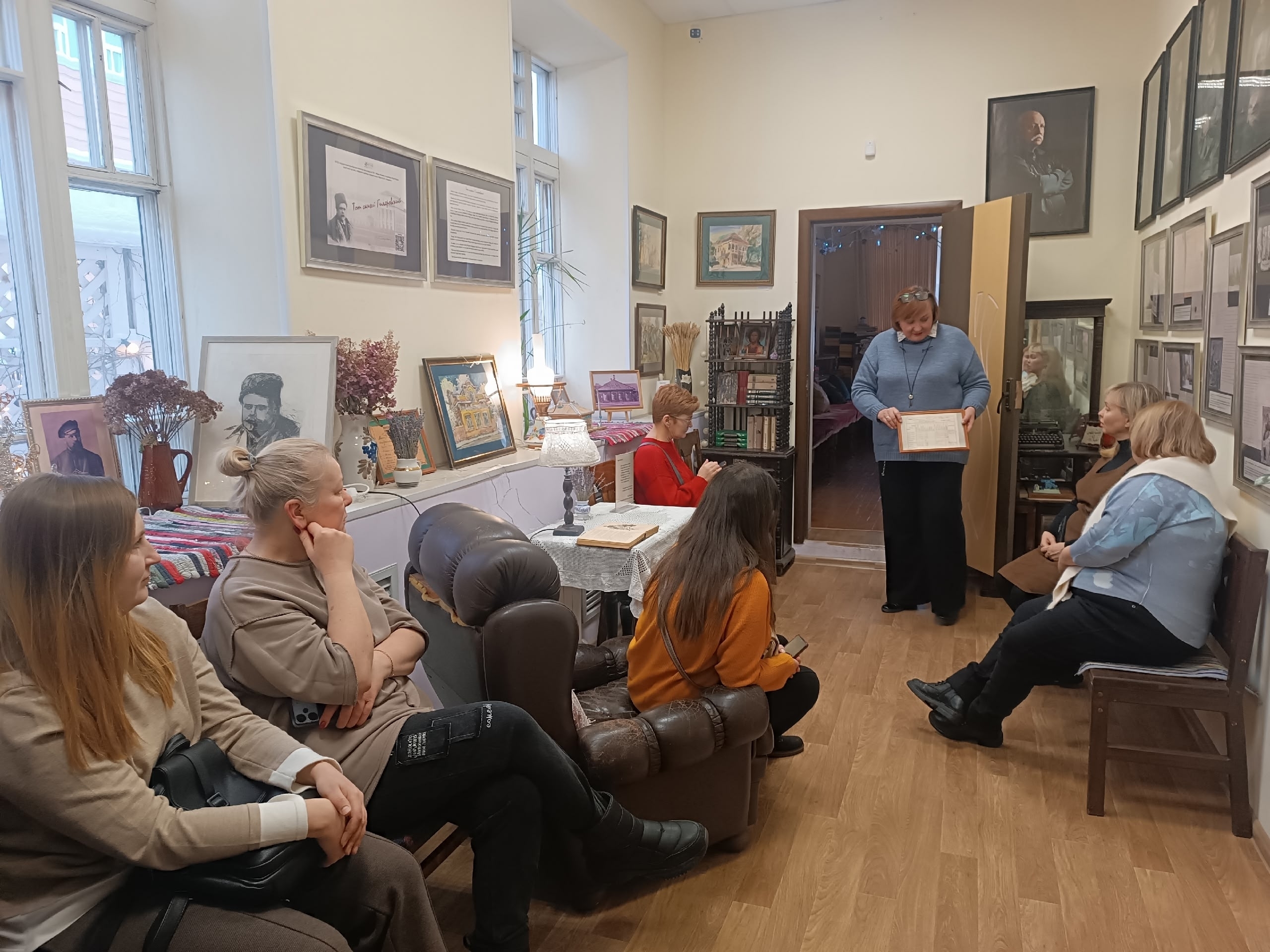 После праздничных выходных возобновил свою работу клуб «Родители без границ»