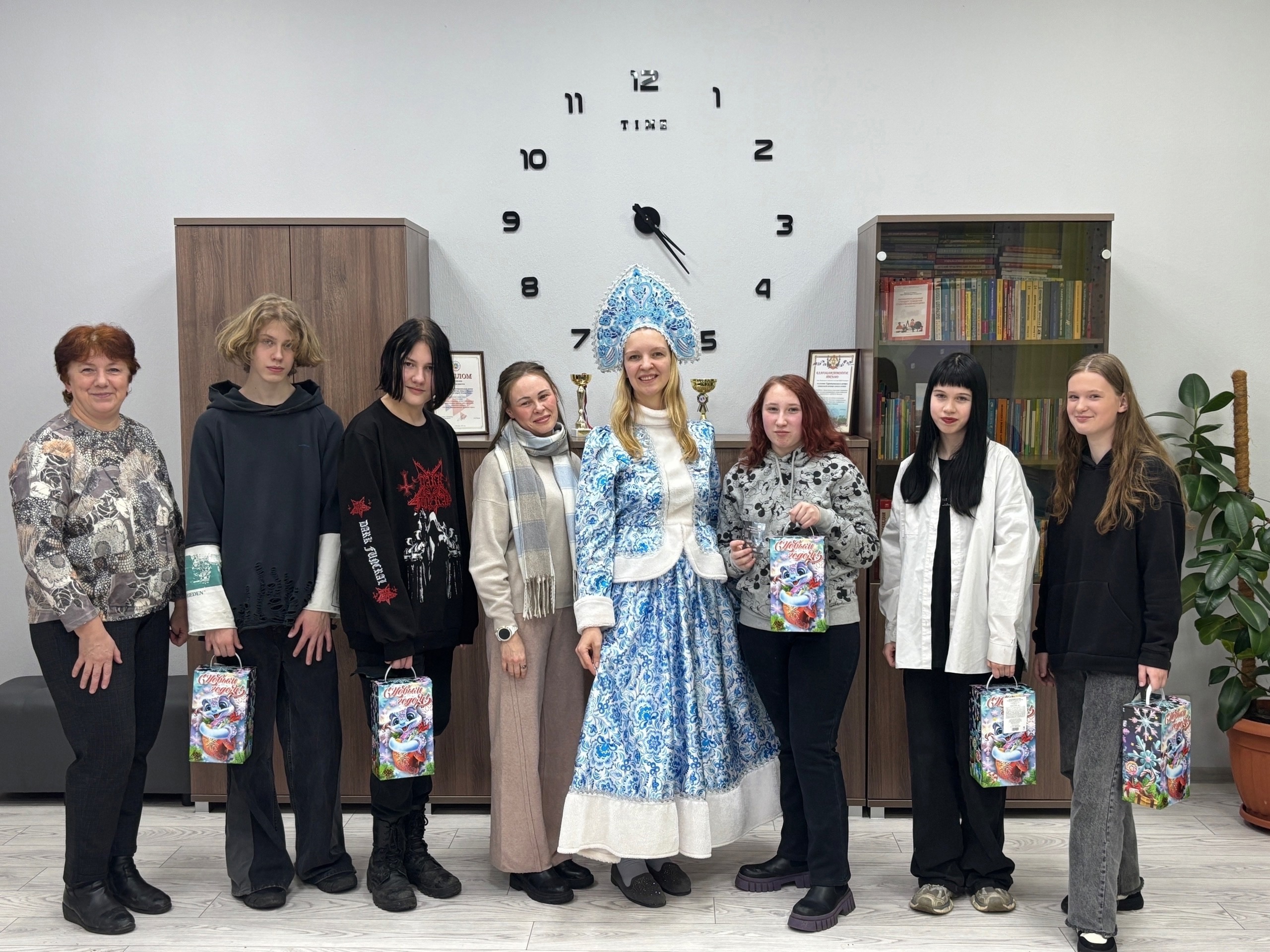 Досуговая площадка для подростков «Точка ростка» приняла первых посетителей в новом году.